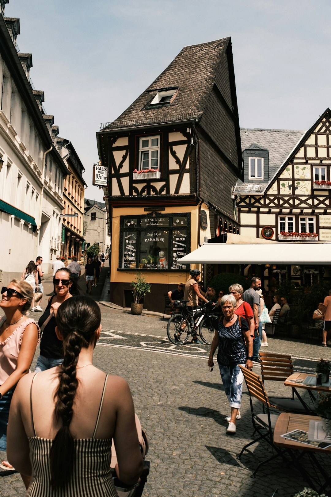 german people in discussion